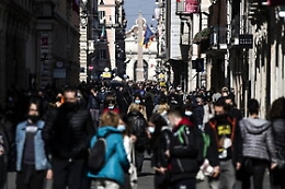 Regioni pressano su stretta no-vax ma per il Governo no a misure sul modello austriaco