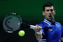 Tennis, il n.1 Djokovic ammesso agli Australian Open anche se non vaccinato: è polemica