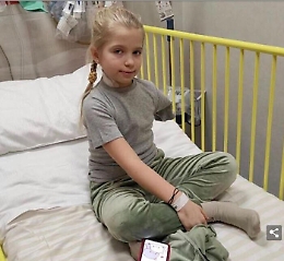 La piccola Sasha perde un braccio: &laquo;Perche i russi ci hanno sparato?&raquo;