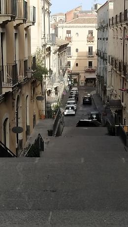 Catania: turista affascinato e deluso dalla città
