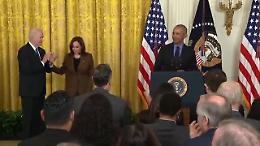 Obama torna allla Casa Bianca e scherza con Biden: «Grazie vice presidente»