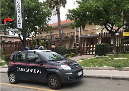 Minacciava i genitori per avere soldi per la droga: arrestato 41enne catanese