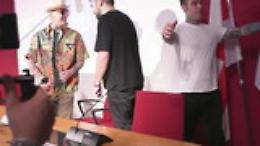 Fedez mostra la cicatrice dell'operazione alla manager: lo stesso tumore di Steve Jobs