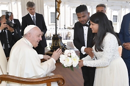 Vaticano: proporre a fidanzati castità prematrimoniale