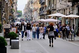 Sempre più alta la circolazione del virus, tasso di positività al 23%