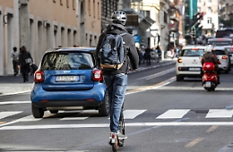 Monopattini:dal 26 alert cellulare contro parcheggi selvaggi