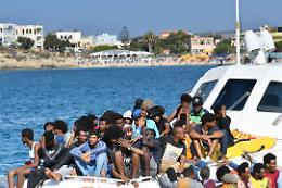 A Lampedusa altri 9 sbarchi nel giro di poche ore: in tutto 169 persone