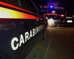 Proprietario di un camping di Cinisi spara a due per clienti dissidi sul pagamento di una camera: feriti padre e figlio