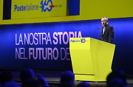 Poste: nei 9 mesi utile +21%, vede l'Ebit 2022 a 2,3 miliardi