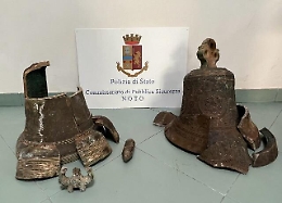 Noto, ruba due campane per rivendere il metallo: denunciato