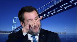 Lunedì la manovra in Consiglio dei ministri, ci sarà il Ponte sullo Stretto. Salvini: «Sarà l'esempio del genio italiano»