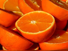 Ad Aci Bonaccorsi "Prendi e paghi": arance in vendita senza il venditore