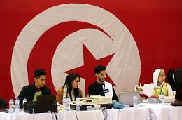 Tunisia: bassa affluenza voto, opposizioni delegittimano Saied
