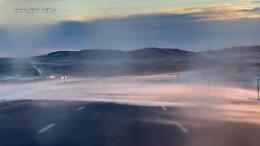 Bufera polare negli Usa, in Wyoming le temperature scendono fino a -57°: le strade sferzate dal vento gelido