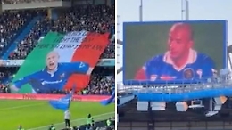 Vialli, l'omaggio del Chelsea: lacrime e cori allo Stamford Bridge