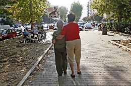 Inps: nuove pensioni donne 976 euro medi, -30% su uomini