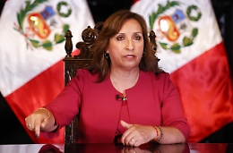 Perù: Boluarte a Parlamento, 'votare assolutamente nel 2023'