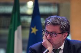 Tim: Giorgetti, studiamo i dettagli dell'offerta Kkr