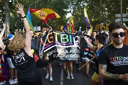 Spagna: ultimo passaggio in Parlamento per la 'legge trans'