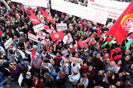 Tunisia: sindacato in piazza contro politiche governo