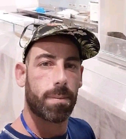 Muore folgorato a 36 anni mentre lavora in un cantiere