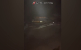 Naufragio a Crotone, i soccorsi della Guardia costiera, c'è anche un elicottero da Catania