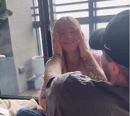 Diletta Leotta: «Sono incinta». L'annuncio social con Karius