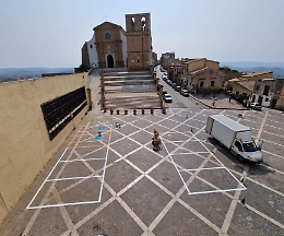 Agrigento, il Comune e il "pasticcio" degli stalli di sosta nella piazza della Cattedrale: «Ci siamo sbagliati»