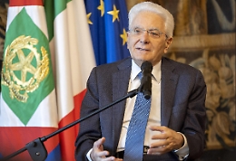 Mattarella: «La Repubblica si inchina alla memoria di Paolo, ora combattere le zone grigie della mafia»