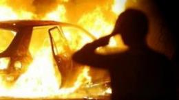 Palermo, 20enne muore nell’incendio della sua auto dopo essere uscito fuori strada nel parco della Favorita