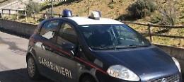 Pugni e calci alla convivente per una bolletta della luce: arrestato