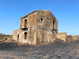 Il Fondaco Cuba abbandonato al degrado: appello per salvarlo