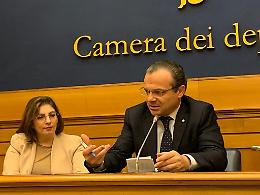 L'ultima giravolta di Cateno De Luca: «Lavoriamo al campo largo con Pd e M5S. E Miccichè mi chiese di candidarmi a presidente della Regione»
