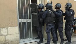 Accoltella la moglie e i due figli e dopo 5 ore si consegna ai carabinieri: cosa sappiamo del dramma di Cianciana e come stanno i feriti