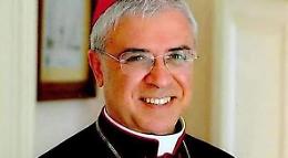 Catania, l'arcivescovo Renna colpito da infarto nella notte: operato d'urgenza