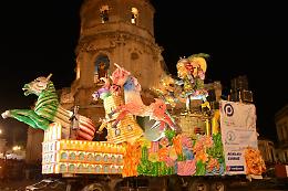 Maschere, colori e allegria: vivi la magia del Carnevale di Floridia 