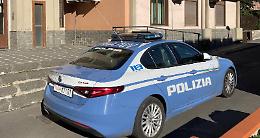 Si oppone con forza allo sfratto: 19enne adranita denunciato dalla Polizia