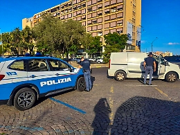 Due sale scommesse e un bar di viale Africa controllati dalla Polizia: sequestri e multe per 5mila euro