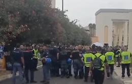 Siracusa contestato e in silenzio stampa