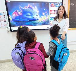 Scicli, la Casa delle donne dona materiale scolastico alla scuola Don Milani