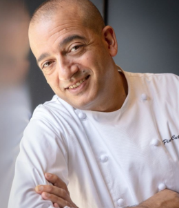 Pino Cuttaia apre  bistrot ad Agira: «Dal sugo di papà alla pasta con le sarde una cucina tra cibo e memoria»