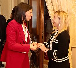 La norma sul consenso libero delle donne. Il Senato frena a un passo dall’ok. Schlein: «Meloni rispetti gli accordi»