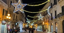Scontro sul Natale a Milazzo: commercianti organizzano eventi in proprio, il sindaco replica