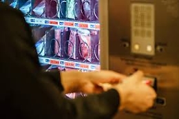 Distributori automatici di ristori, l’Asp reclama quasi 900mila euro