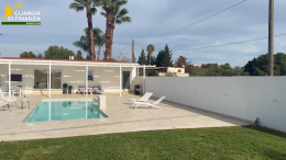 Sgominata a Siracusa rete di contraffazione in diretta su TikTok: villa-showroom, Lamborghini e 300mila euro sequestrati