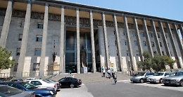 Catania: accusato di tentato omicidio per aver difeso il padre aggredito da un cliente, il Tribunale lo assolve