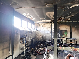 Fondi statali per la scuola Pestalozzi bruciata, il ringraziamento del sindaco di Catania