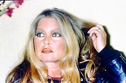 Addio a Brigitte Bardot: da icona mondiale a paladina degli animali, una vita tra mito e polemiche