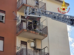 Messina, incendio in abitazione: muore 78enne