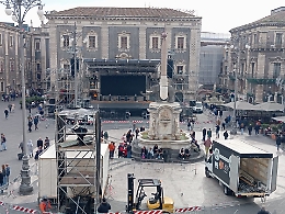 Capodanno 2026 a Catania, quello che c'&egrave; da sapere: ingressi contingentati in piazza, divieto di alcolici, stop tavolini e dehors